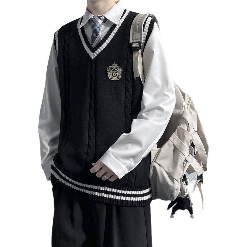 Pletena vesta HK stil, V izrez, bez rukava, color-block uzorak