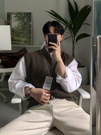 Muški teški pleteni prsluk bez rukava, opušten kroj, rever ovratnik, jednobojni uzorak, pogodan za proljeće i jesen