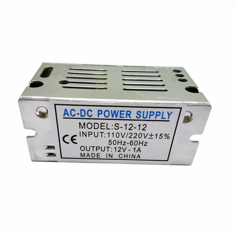 AC-DC превключващо захранване в алуминиево тяло; IP23 защита; 90% ефективност; точност на изходното напрежение 99%; еднофазово.