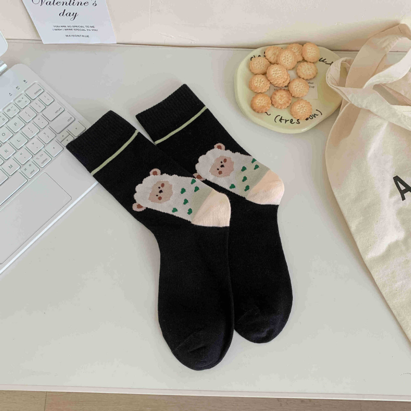 Dámske voľnočasové ponožky s motívom anime, antibakteriálne, 70–80% bavlna, stredná dĺžka rúčky, pletené jednou ihlou