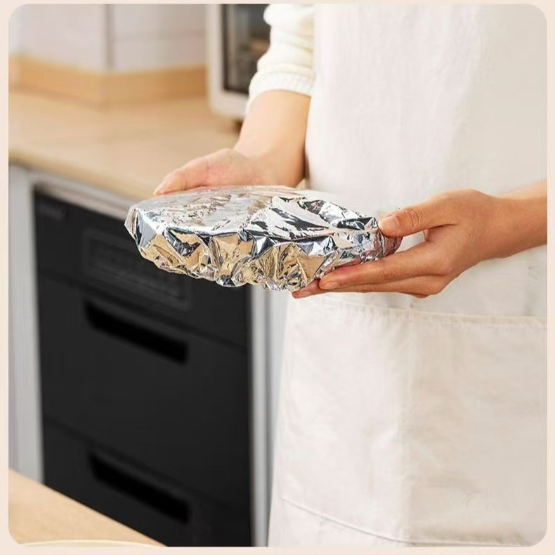 Kružni izolacijski poklopac od aluminijske folije za kutiju za ručak, održava toplinu, mikrovalna pećnica kompatibilna, višenamjenski.