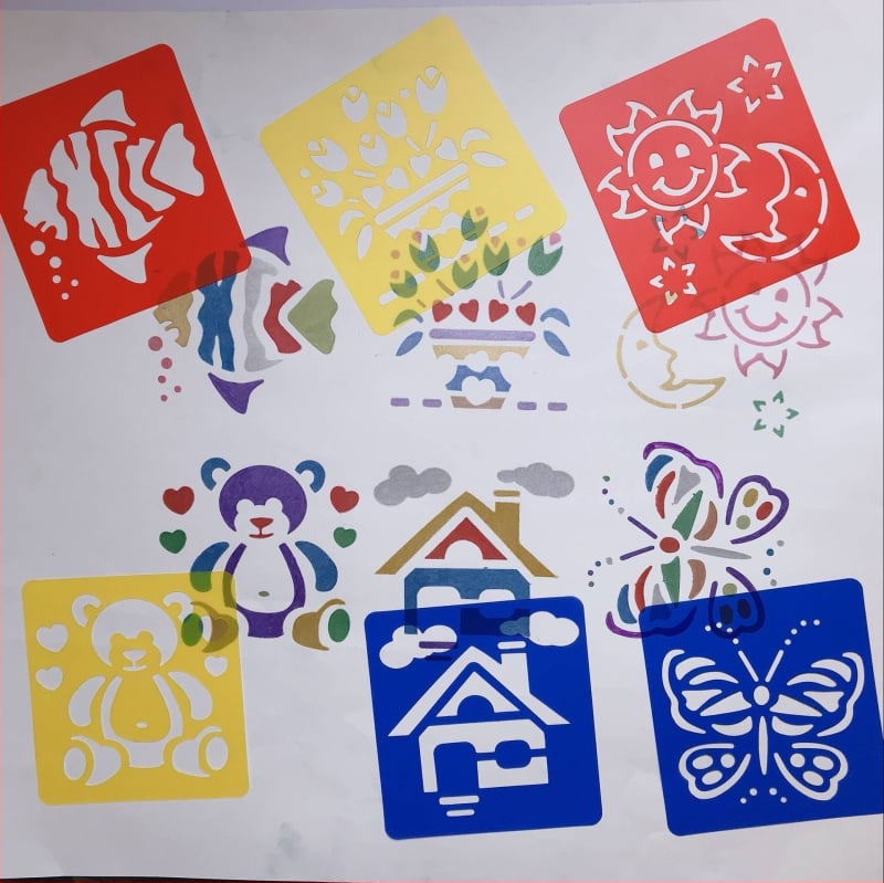 Цветно детско шаблон за рисуване с PP изрязана дъска — Коледен DIY творчески шаблон; Марка: Songshan Painting; Материал: PP; IP права: Няма; Внос: Не