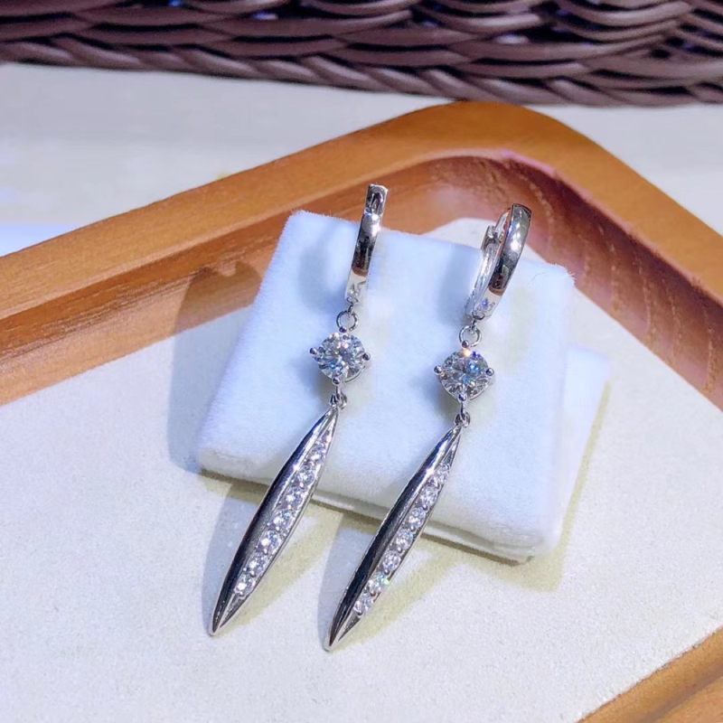 Cercei cu moissanit din argint 925, modă feminină, ambalaj separat, logo imprimat