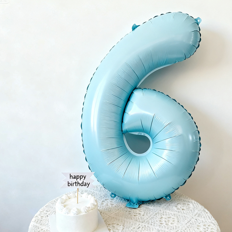 Pozadina za dječju rođendansku proslavu (3. i 6. rođendan) – Poliester, tkanina; rekviziti za scenografiju