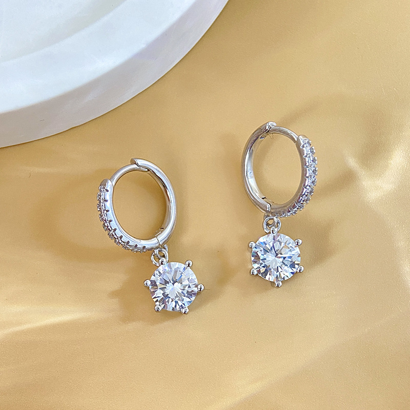 Moissanitne naušnice od srebra S925 s Pt950 premazom, šestokraki nosači, kružni oblik, osam srca i osam strijela