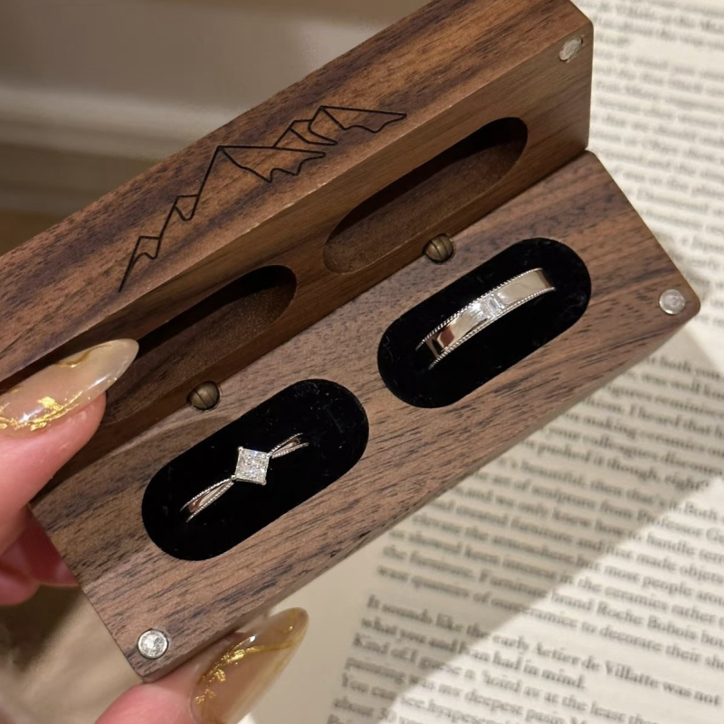 Moissanite párgyűrű, S925 ezüst aranyozva, nyitott hullámformájú dizájn