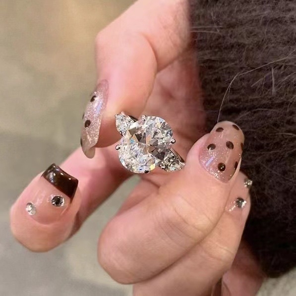 Réz gyűrű geometriai mintával, elektroplakált felülettel, nőknek, márka Family, modell 3283093