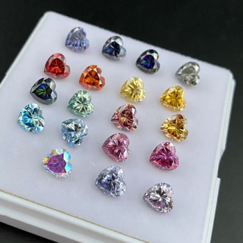 Piatră Zircon în formă de inimă, Inlay, Piatră artificială, Personalizare disponibilă, Certificat GRC + Card Negru