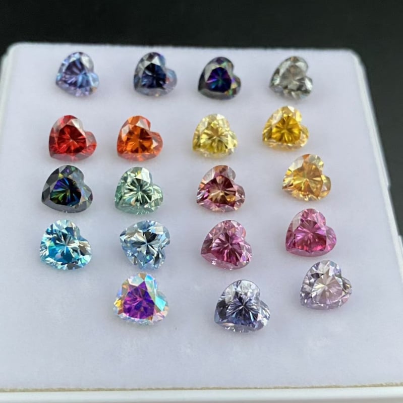 Piatră Zircon în formă de inimă, Inlay, Piatră artificială, Personalizare disponibilă, Certificat GRC + Card Negru