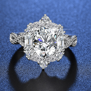 Inel cu moissanit imitatie, formă ovală de ou de porumbel, cupru, încrustat cu diamante