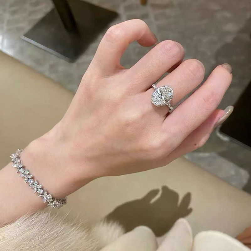 925-ös ezüst moissanit gyűrű, ovális alak, 3 karát, elektroplatinált