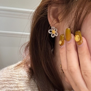 Cercei cu design geometric din cupru, placare electro, tijă din argint 925, stil medieval literar retro, lansare primăvară 2025