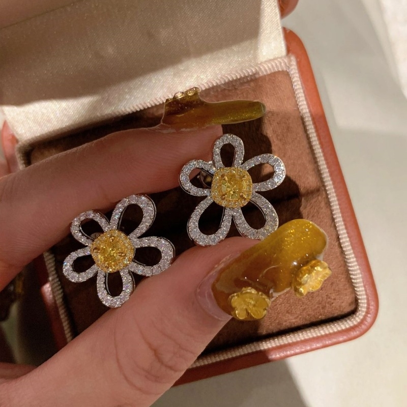 Cercei cu design geometric din cupru, placare electro, tijă din argint 925, stil medieval literar retro, lansare primăvară 2025