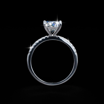 Inel din argint 925 — montură dreptunghiulară cu patru brațe, Moissanit diamant, pentru femei