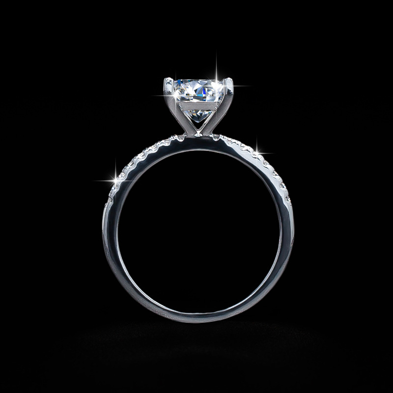 Inel din argint 925 — montură dreptunghiulară cu patru brațe, Moissanit diamant, pentru femei