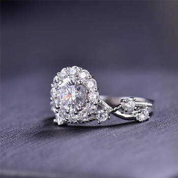 925 ezüst gyűrű moissanittal, 18K aranyozással bevont, női divatgyűrű