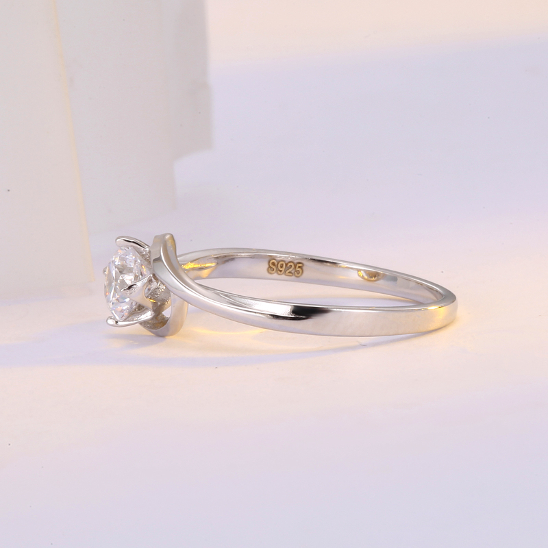 Prsten s jednim dijamantom, bakreni prsten s uvijenim ramenom i valovitim dizajnom, 0,60 ct, za žene