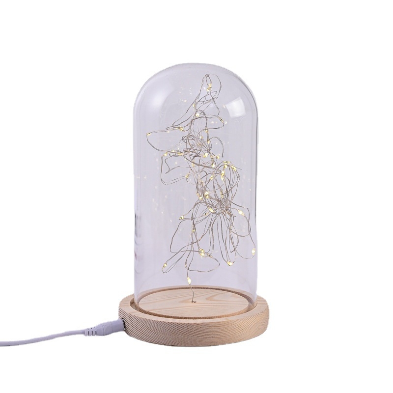 Vaza od visokor borosilikatnog stakla, polirana površina, geometrijski dizajn, moderni minimalistički stil