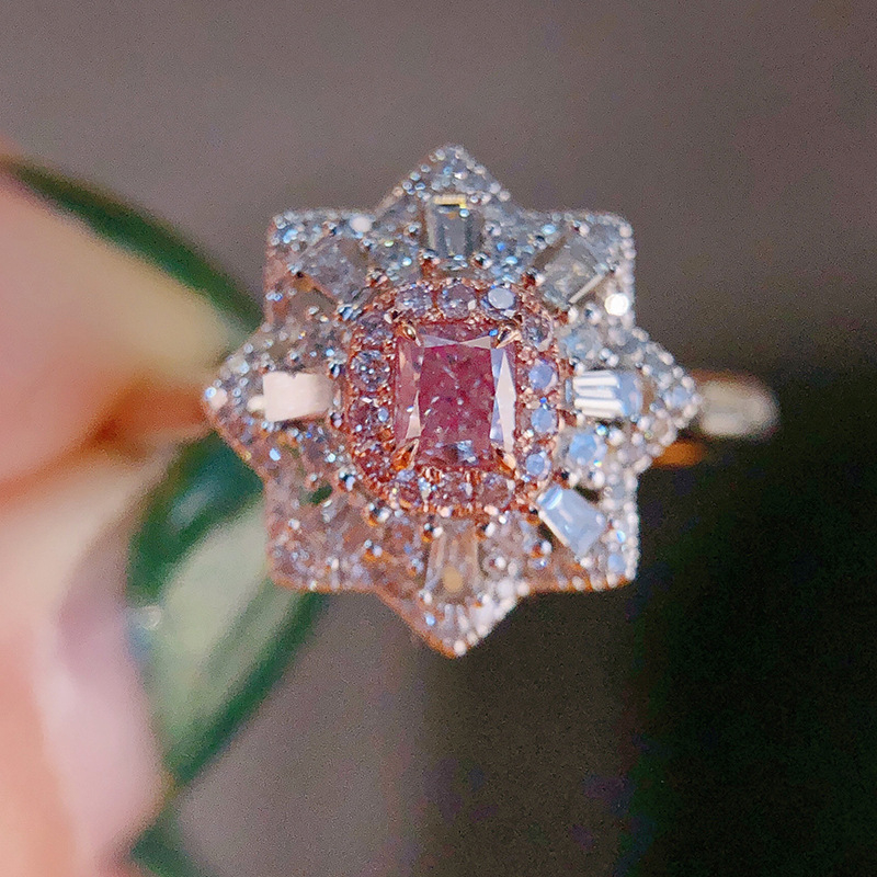 Baojiali bakreni prsten s geometrijskim dizajnom i dijamantima, ženski stil