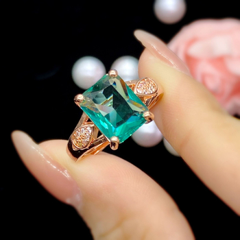 Carlochis gyűrű, geometriai stílus, réz, szimulált turmalin 18K bevonattal