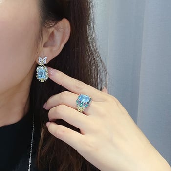 Fülbevalók – geometriai kialakítás, szintetikus topáz pavé gyémántokkal, öko réz, Carlochis, koreai stílus