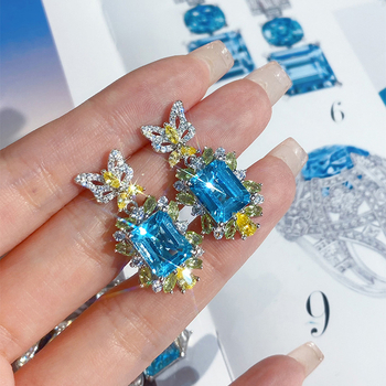 Fülbevalók – geometriai kialakítás, szintetikus topáz pavé gyémántokkal, öko réz, Carlochis, koreai stílus