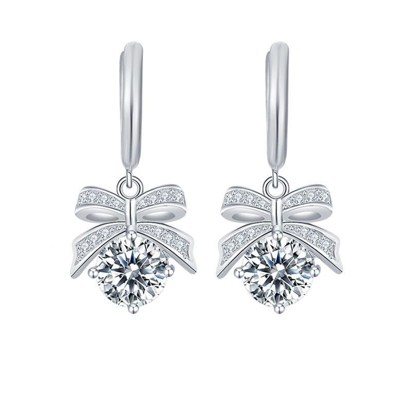 Moissanite naušnice od srebra S925 s Pt950 premazom, ukupno 1+1 karata, okruglog oblika, rez 8 srca 8 strelica, stil mašna