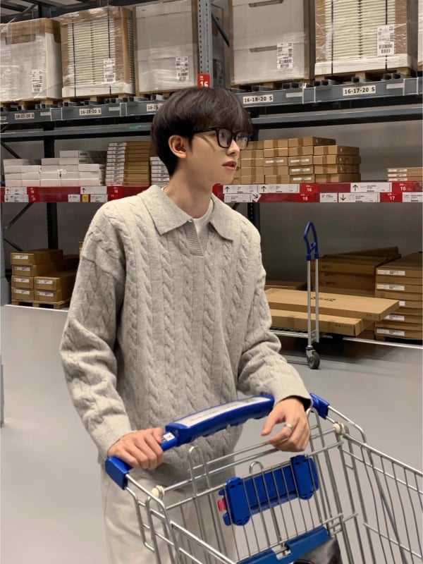 Плетен пуловер с свободна кройка, кръгла яка, дълги ръкави, полиестер, есен 2025