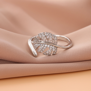 Nyitott gyűrű rézből gyémántleveles dizájnnal