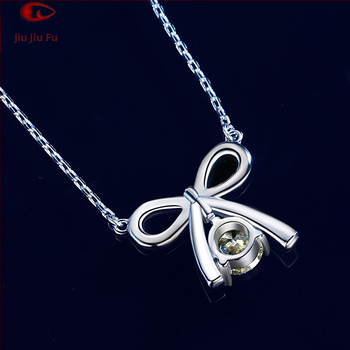 S925 ezüstből készült masni alakú kulcscsont-nyaklánc moissanit kövekkel nőknek