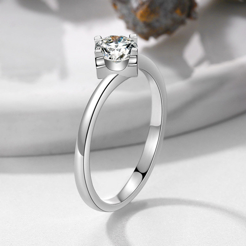 Fehér rézből készült gyűrű cirkóniával, koronás stílus, négy karmok dizájn nőknek