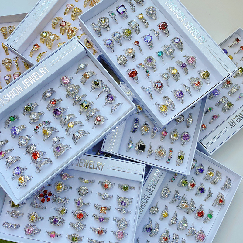 Cirkóniával beültetett gyűrű, virág- és geometriai mintázat, ötvözet, könnyed luxus stílus