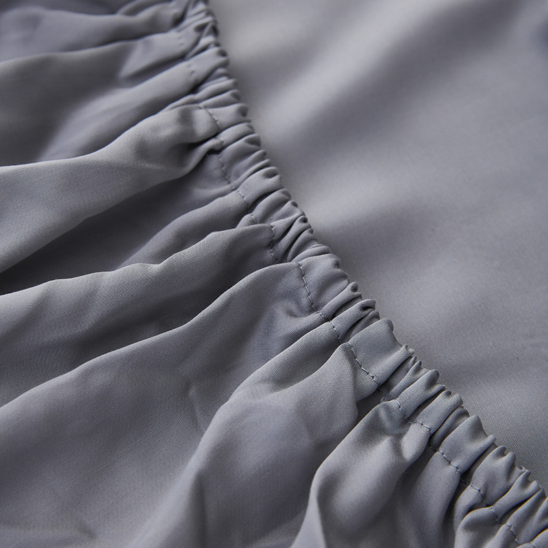 Četverodijelni set posteljine od Tencela, boja tkanina; uključuje prilagođenu plahutu, ravnu plahutu, navlaku za pokrivač i jastučnice