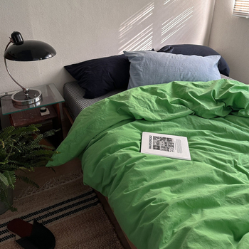 Četverodijelni set posteljine od 100% pamuka, quilted, reactive bojanje, moderni minimalistički stil