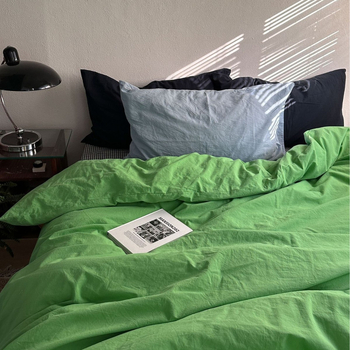 Četverodijelni set posteljine od 100% pamuka, quilted, reactive bojanje, moderni minimalistički stil