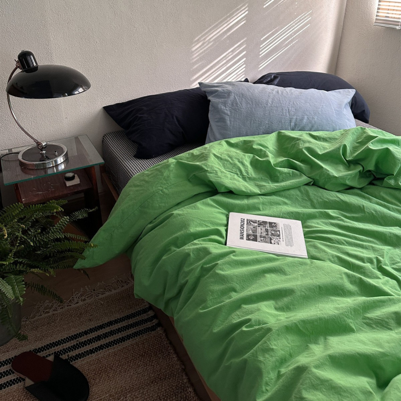 Četverodijelni set posteljine od 100% pamuka, quilted, reactive bojanje, moderni minimalistički stil