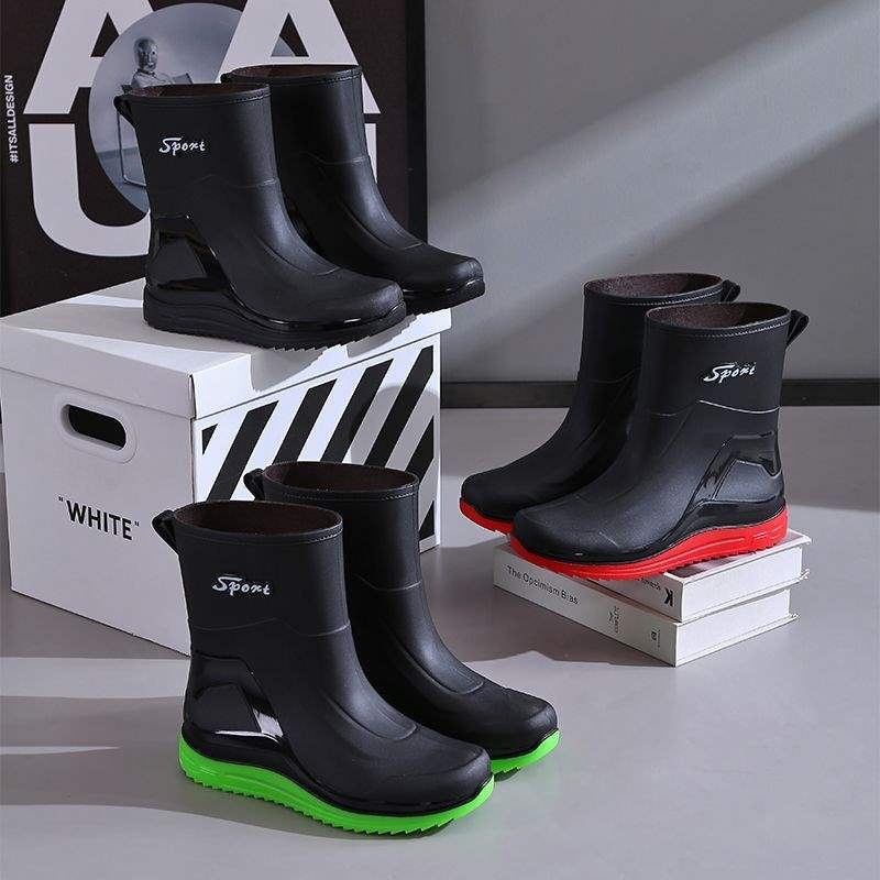 Muške kišne čizme, vodootporne, protuklizne, otporne na habanje, srednje visine, gornji dio od plastike, gumena potplata, za jesen i zimu