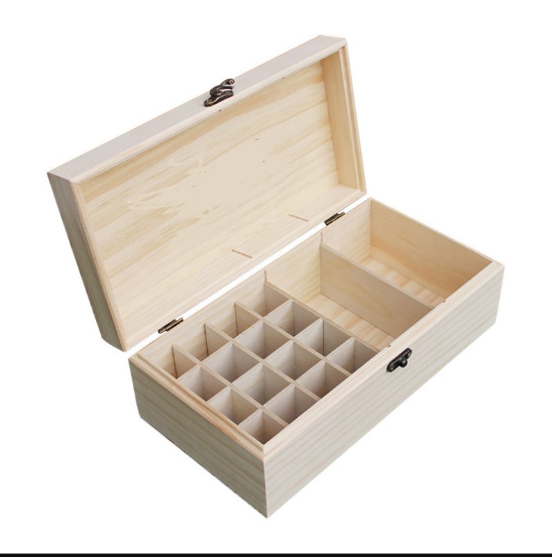 Drvena kutija za pohranu s 68 odjeljaka za eterična ulja i čaj, prirodno drvo, rezbareni dizajn, mogućnost otiska logotipa