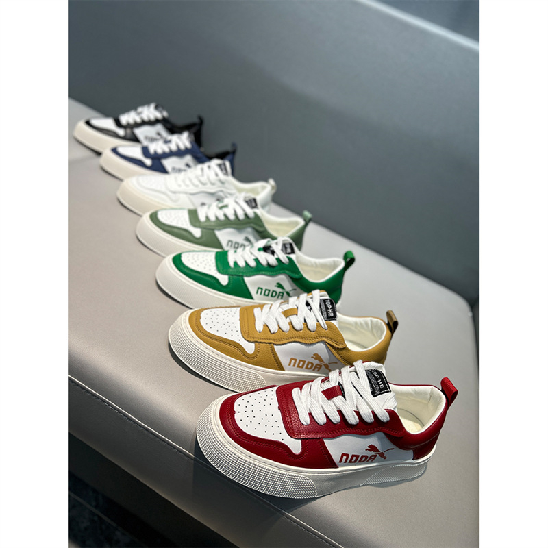 Unisex tenisice za skateboard s gornjim dijelom od prave kože, okrugli vrh, gumeni potplat šivan, vezanje na pertle, uzorak s slovima