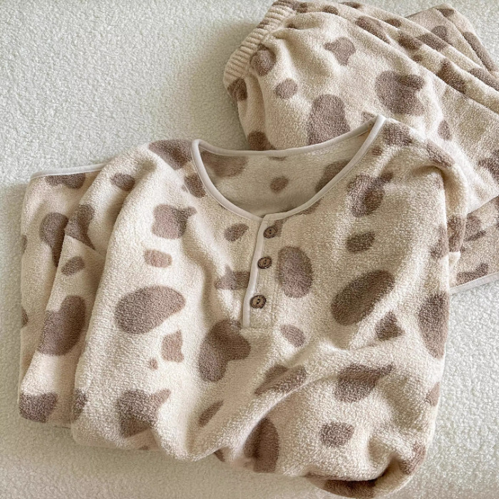 Kostim za dom od snježnog velura, debeli materijal, okrugli ovratnik, dugi rukavi, hlače (snježni velur, debeli materijal, okrugli ovratnik, dugi rukavi, hlače)