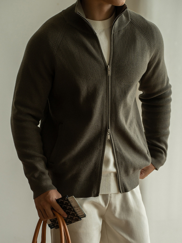 Καρντιγκάν πλεκτό μαλλί, μανίκια ραγκλαν, μισουψηλός γιακάς, διπλό φερμουάρ, χειμώνας 2025