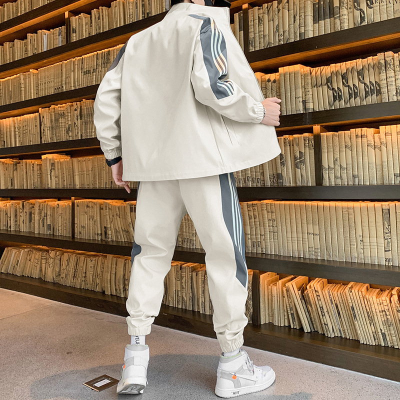 Мъжки есенно-спортен комплект: дълги ръкави, кръгло деколте, без качулка, полиестерна материя, подплата полиестерова смес