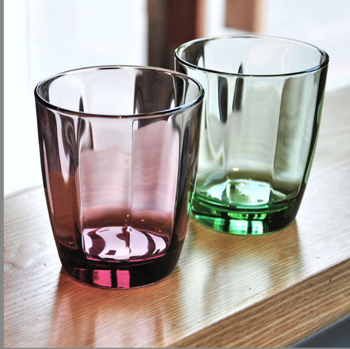 Set čaša za četkicu i vodu za usta od stakla soda-lime, cilindričnog oblika, jednovojni uzorak, moderan minimalistički stil, šest komada