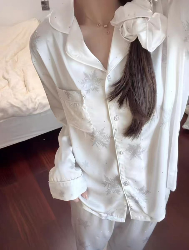 Pidžama set s Ice Silk tkaninom, kardigan stil, premium doživljaj, Turn-down ovratnik, dugi rukavi, duge hlače