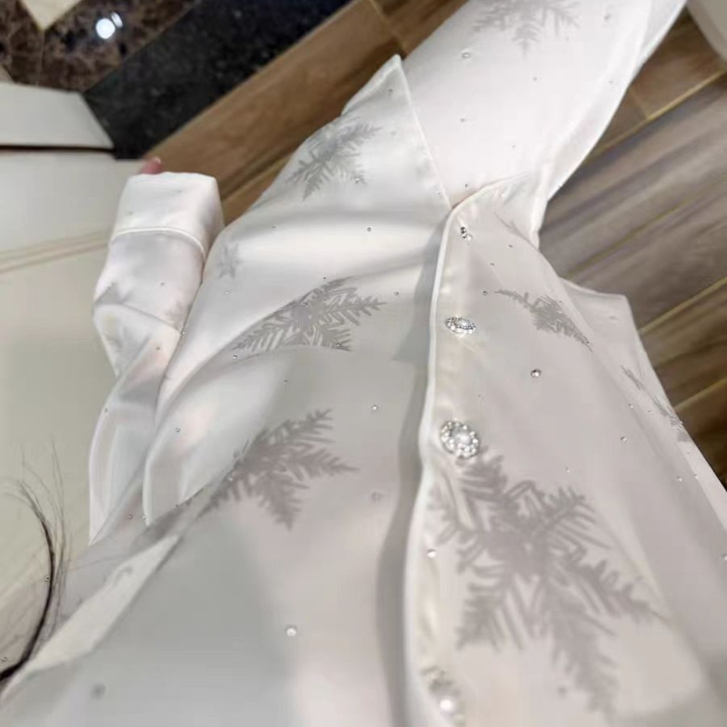Pidžama set s Ice Silk tkaninom, kardigan stil, premium doživljaj, Turn-down ovratnik, dugi rukavi, duge hlače