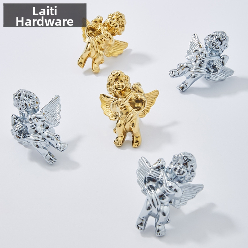 Letti Hardware 5653 mesingana ručka za vrata ormarića – talijanski minimalistički stil.