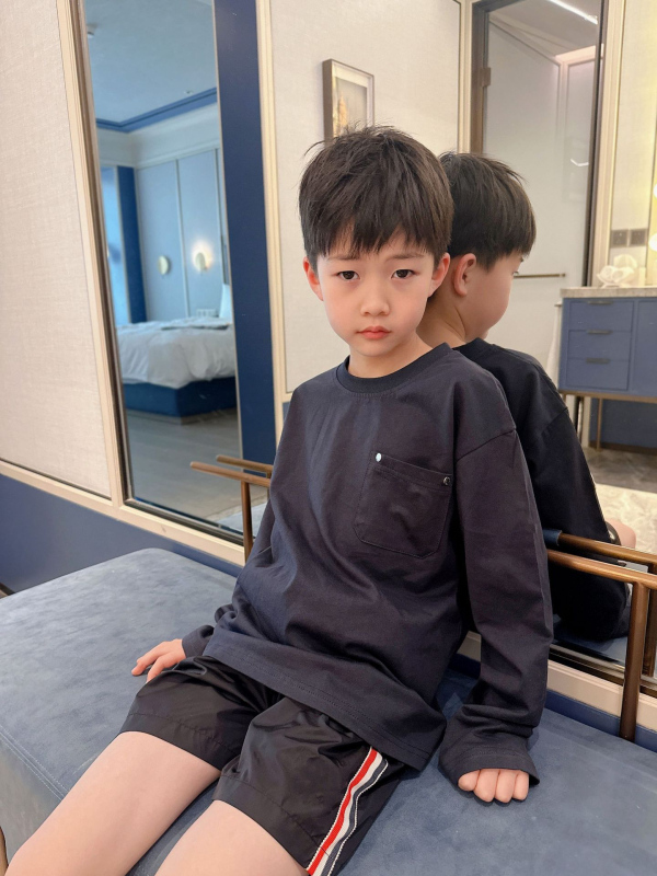 Dječje pamučno T-majica s džepom, okrugli izrez, 100% pamuk, anti miris, kratke rukave