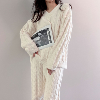 Dvodijelni veluru pijama set s V-izrezom, debeli, 301–350 g/m2, 100% poliester