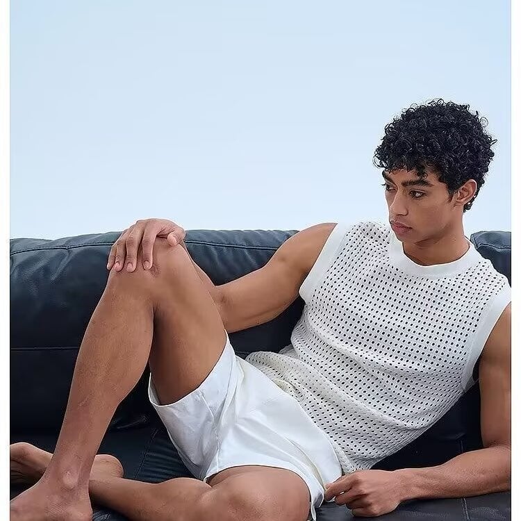 Мъжка полупрозрачна плетена жилетка в корейски стил, прилепнала кройка, 100% полиестер, лято