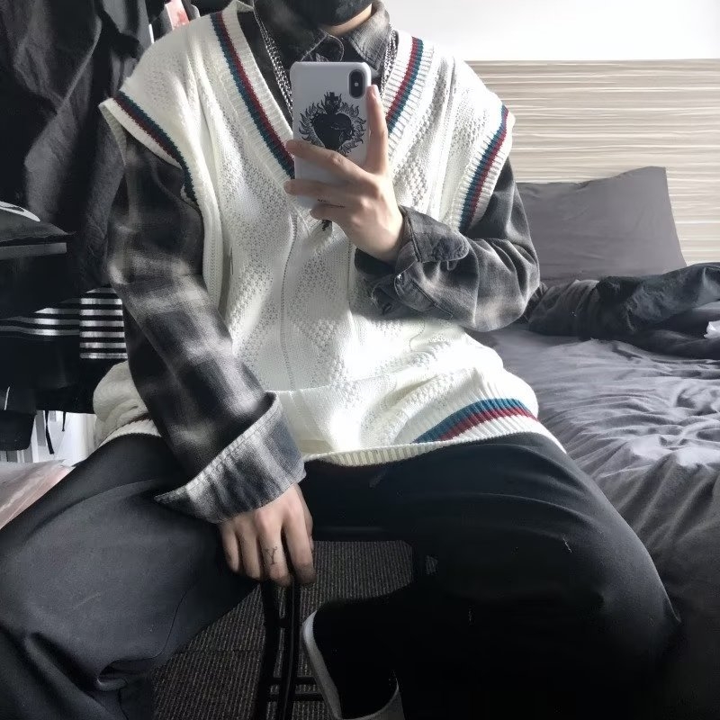 Πλεκτό ανδρικό γιλέκο με παγιέτες, ύφασμα Lyocell, 80% πολυεστέρας, στρογγυλός λαιμός